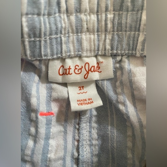 Cat & Jack Girls 2T Comfort Fit Shorts - Picture 3 of 6